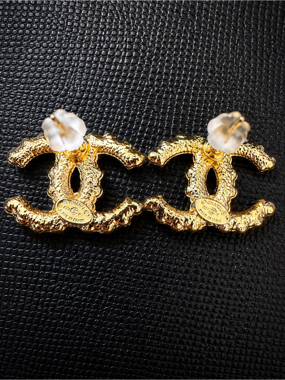 CHANEL Gold Textured CC Logo Stud Earrings - Picture 2 of 3